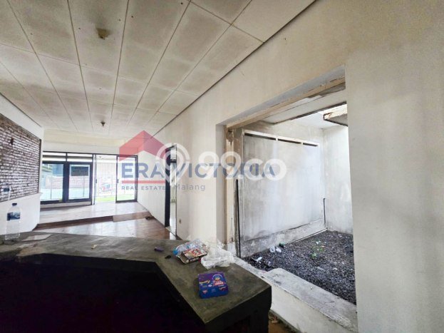 Area Ramai! Gudang Dijual di Blimbing untuk Bisnis Luas Bangunan 461m2 Area Ramai! Gudang Dijual di Blimbing untuk Bisnis Luas Bangunan 461m2