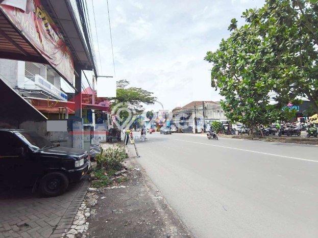 Ruko untuk Disewa di Pusat Malang Luas Bangunan 352m2 Ruko untuk Disewa di Pusat Malang Luas Bangunan 352m2