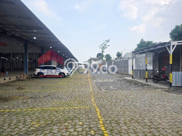 Gudang Komersial Disewakan di Pakis Malang Luas 720m2 Gudang Komersial Disewakan di Pakis Malang Luas 720m2