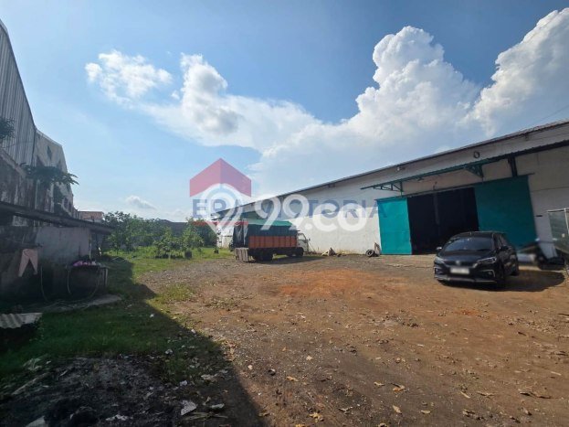 Unit Gudang disewakan di Sukun Malang dengan LT 3025m2 / LB 1100m2 Unit Gudang disewakan di Sukun Malang dengan LT 3025m2 / LB 1100m2