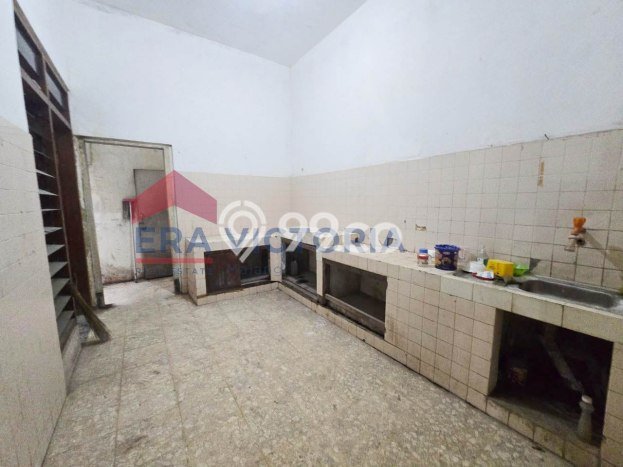 Area Ramai! Gudang Dijual di Blimbing untuk Bisnis Luas Bangunan 461m2 Area Ramai! Gudang Dijual di Blimbing untuk Bisnis Luas Bangunan 461m2