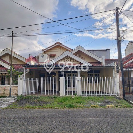Disewakan! Rumah 5 Kamar Tidur &
4 Kamar Mandi di Araya, Malang Disewakan! Rumah 5 Kamar Tidur &
4 Kamar Mandi di Araya, Malang