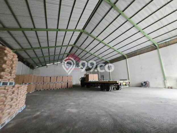 LOKASI STRATEGIS! Gudang Kawasan Pakisaji, Luas 783m2m², Sentra Perdagangan LOKASI STRATEGIS! Gudang Kawasan Pakisaji, Luas 783m2m², Sentra Perdagangan