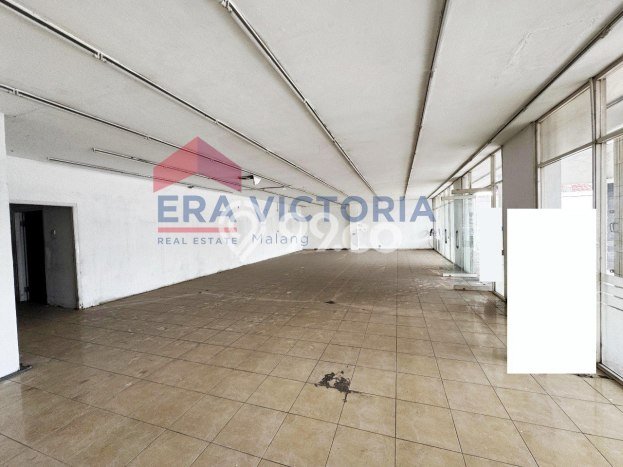 Disewakan Ruko komersial di Singosari luas bangunan 400m2 Disewakan Ruko komersial di Singosari luas bangunan 400m2