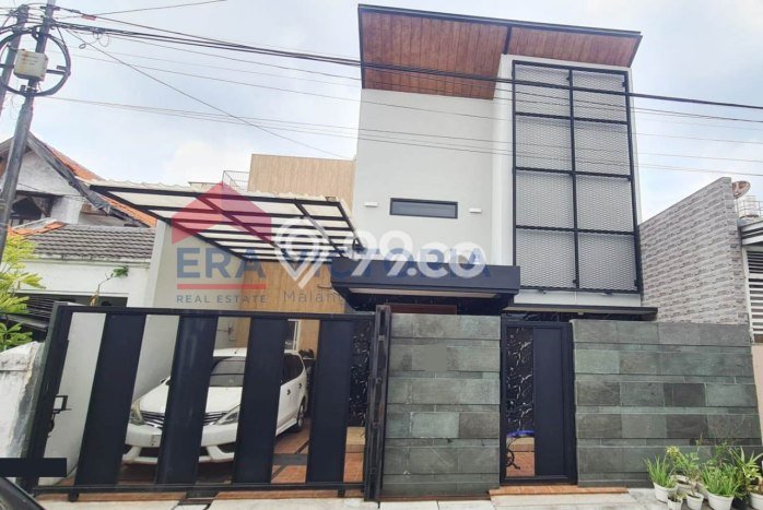 Jual Rumah Eksklusif 4 KT di Raya Darmo, Surabaya Jual Rumah Eksklusif 4 KT di Raya Darmo, Surabaya