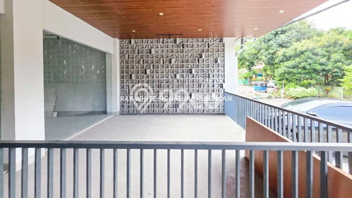 Kantor disewakan di Kebayoran Baru Jakarta Selatan dengan luas bangunan 150m2 Kantor disewakan di Kebayoran Baru Jakarta Selatan dengan luas bangunan 150m2