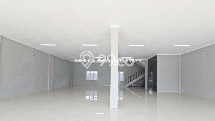 Area Strategis! Disewakan Gudang Lokasi Citeureup, Bogor Cocok untuk Bisnis Area Strategis! Disewakan Gudang Lokasi Citeureup, Bogor Cocok untuk Bisnis
