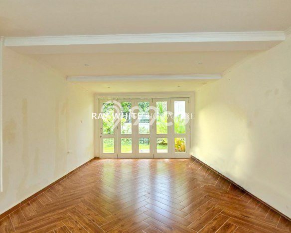 Siap Huni Rumah Mewah 5 Kamar di Menteng Dekat ke Mana Saja Siap Huni Rumah Mewah 5 Kamar di Menteng Dekat ke Mana Saja