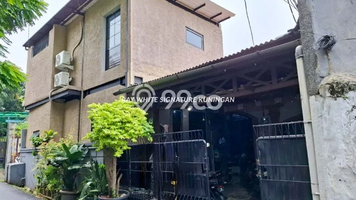 Rumah Elit Modern Siap Huni di Bendungan Hilir Jakarta Pusat Rumah Elit Modern Siap Huni di Bendungan Hilir Jakarta Pusat