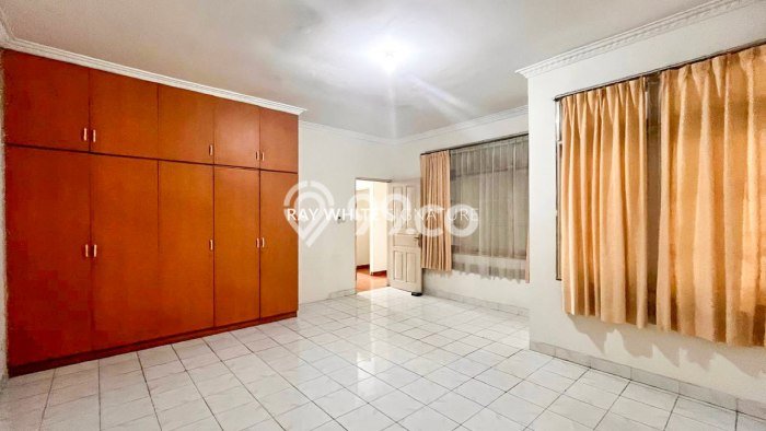 For Sale Rumah Mewah Exclusive di Kebayoran Baru, Jakarta Selatan For Sale Rumah Mewah Exclusive di Kebayoran Baru, Jakarta Selatan