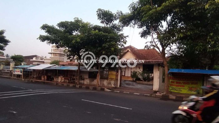 Rumah Mewah Dijual LT 545m2 di Magelang Tengah, Magelang Rumah Mewah Dijual LT 545m2 di Magelang Tengah, Magelang