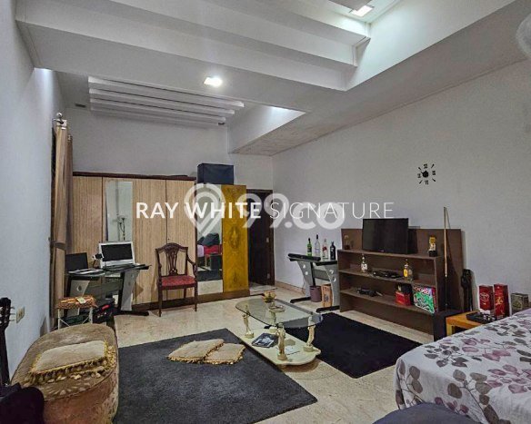 Dijual Rumah Mewah Elegan Dengan View Eksklusif di Bintaro, Jakarta Selatan Dijual Rumah Mewah Elegan Dengan View Eksklusif di Bintaro, Jakarta Selatan