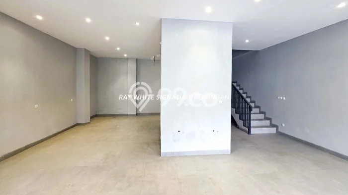 Kantor disewakan di Kebayoran Baru Jakarta Selatan dengan luas bangunan 150m2 Kantor disewakan di Kebayoran Baru Jakarta Selatan dengan luas bangunan 150m2