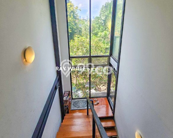 Rumah Elit LB 450m2 Siap Pakai Desain Elegan di Cipete, Jakarta Selatan Rumah Elit LB 450m2 Siap Pakai Desain Elegan di Cipete, Jakarta Selatan