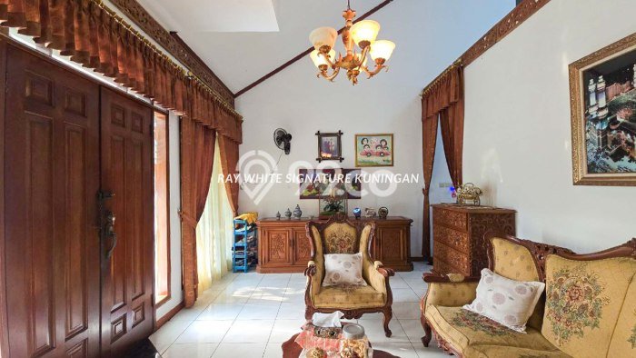 Rumah Luxury Modern Siap Huni di Pejompongan Jakarta Pusat Rumah Luxury Modern Siap Huni di Pejompongan Jakarta Pusat