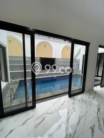 For Sale! Luxury House LT 252m2 Desain Elegan di Sentul City For Sale! Luxury House LT 252m2 Desain Elegan di Sentul City