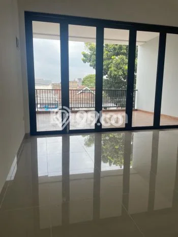 Ruko Usaha Dijual di BSD Tangerang LT 125m2 & LB 200m2 Ruko Usaha Dijual di BSD Tangerang LT 125m2 & LB 200m2