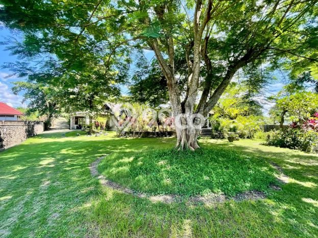 Jual Segera! Vila Kawasan , Luas 1377m2m², Lokasi Strategis akses ke beragam fasilitas Jual Segera! Vila Kawasan , Luas 1377m2m², Lokasi Strategis akses ke beragam fasilitas