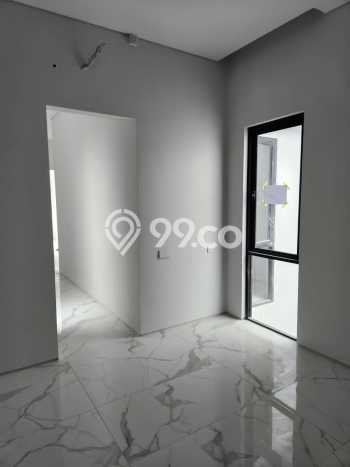 SPECIAL OFFER! Rumah Asri di , LT 103m2m² LB 180m2m² SPECIAL OFFER! Rumah Asri di , LT 103m2m² LB 180m2m²