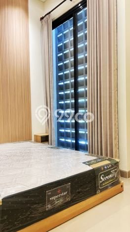 Rumah Lingkungan Asri kawasan Rungkut, Surabaya, LT 75m2m² Bangunan 90m2m² Rumah Lingkungan Asri kawasan Rungkut, Surabaya, LT 75m2m² Bangunan 90m2m²