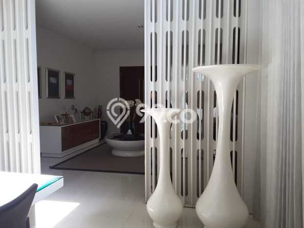 For Sale! Luxury House LT 250m2 Desain Elegan di Graha For Sale! Luxury House LT 250m2 Desain Elegan di Graha