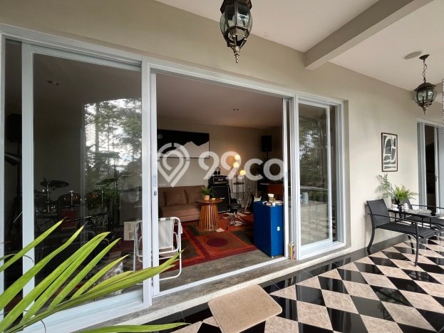 Rumah Luxury Modern Siap Huni di Setiabudi Bandung Rumah Luxury Modern Siap Huni di Setiabudi Bandung