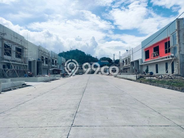 Lokasi Strategis! Dijual Gudang Bisnis di Kutawaringin, Bandung Kondisi Baik Lokasi Strategis! Dijual Gudang Bisnis di Kutawaringin, Bandung Kondisi Baik