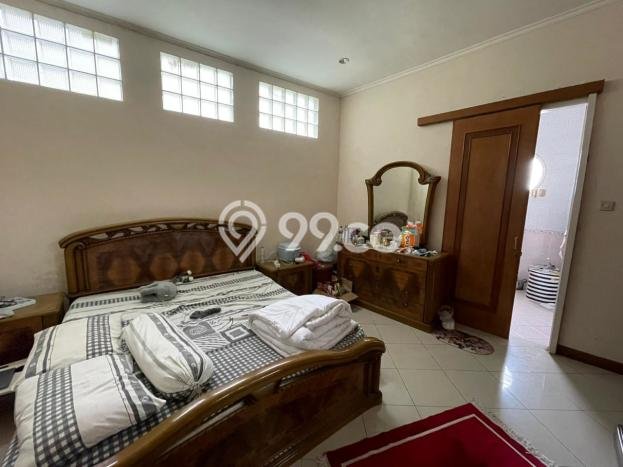 Rumah Lokasi Strategis di , Bandung, LT 503m2m² Bangunan 250m2m² Rumah Lokasi Strategis di , Bandung, LT 503m2m² Bangunan 250m2m²