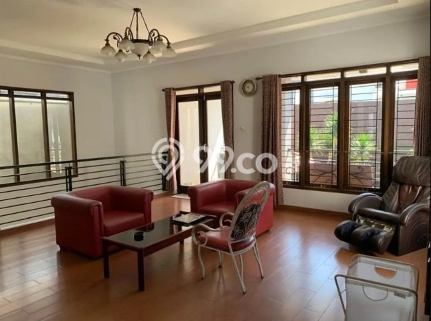 Kesempatan Emas Memiliki Rumah LT 399m2m² / LB 250m2m² di Kawasan Komersial , Bandung Kesempatan Emas Memiliki Rumah LT 399m2m² / LB 250m2m² di Kawasan Komersial , Bandung