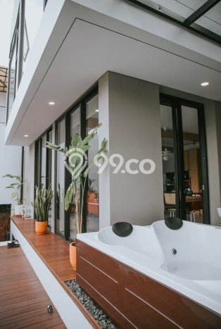 KESEMPATAN EMAS! Vila di , Ukuran 315m2m², Kawasan Berkembang dengan prospek naik KESEMPATAN EMAS! Vila di , Ukuran 315m2m², Kawasan Berkembang dengan prospek naik