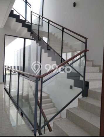 Hunian Mewah LB 465m2 Siap Huni Desain Elegan di BSD, Tangerang Hunian Mewah LB 465m2 Siap Huni Desain Elegan di BSD, Tangerang