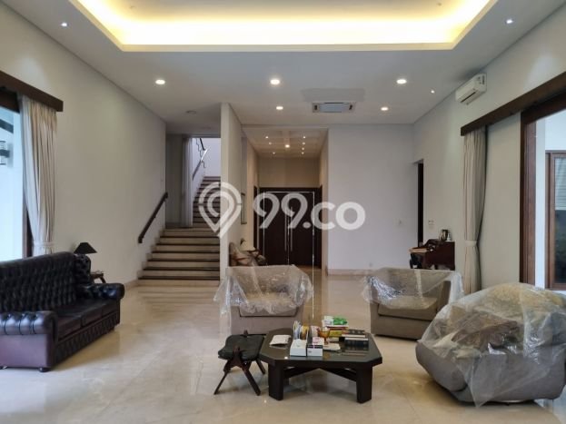 Rumah Luxury Modern Tanpa Renovasi di Pondok Indah Jakarta Selatan Rumah Luxury Modern Tanpa Renovasi di Pondok Indah Jakarta Selatan