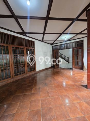 Dijual Rumah Mewah Megah Dengan View Cantik di Senayan, Jakarta Selatan Dijual Rumah Mewah Megah Dengan View Cantik di Senayan, Jakarta Selatan