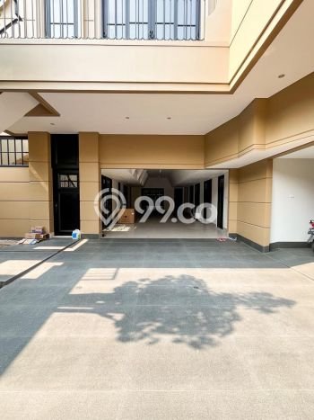 Rumah Mewah Dijual LT 317m2 di Kebayoran Baru, Jakarta Selatan Rumah Mewah Dijual LT 317m2 di Kebayoran Baru, Jakarta Selatan