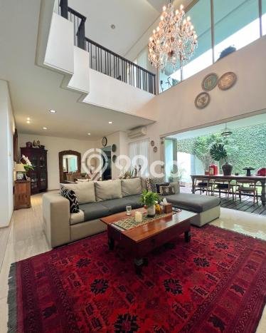 Hunian Mewah Siap Huni LT 458m2 di Kebayoran Baru, Jakarta Selatan Hunian Mewah Siap Huni LT 458m2 di Kebayoran Baru, Jakarta Selatan