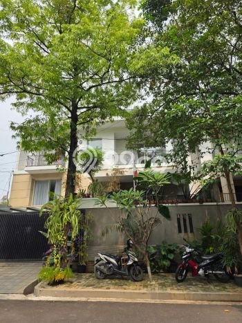 Disewakan Hunian Konsep Modern di Kebayoran Baru Jakarta Selatan dengan 4 Kamar Disewakan Hunian Konsep Modern di Kebayoran Baru Jakarta Selatan dengan 4 Kamar