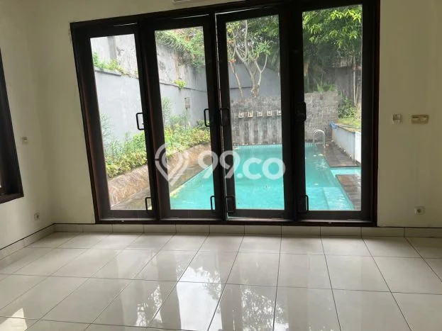Rumah sewa siap pakai 4 Kamar Tidur di Mega Kuningan, Jakarta Selatan Rumah sewa siap pakai 4 Kamar Tidur di Mega Kuningan, Jakarta Selatan