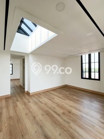 Rumah Mewah Dijual LT 317m2 di Kebayoran Baru, Jakarta Selatan Rumah Mewah Dijual LT 317m2 di Kebayoran Baru, Jakarta Selatan
