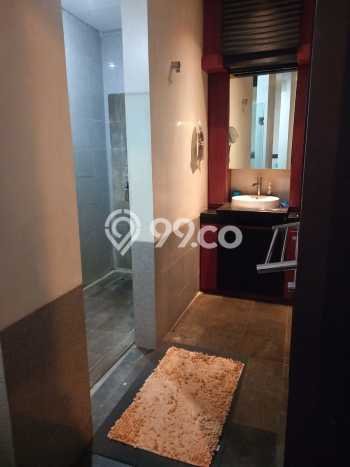 Sewa Rumah Nyaman LT 468m2 / LB 421m2 di Senopati, Jakarta Selatan Sewa Rumah Nyaman LT 468m2 / LB 421m2 di Senopati, Jakarta Selatan