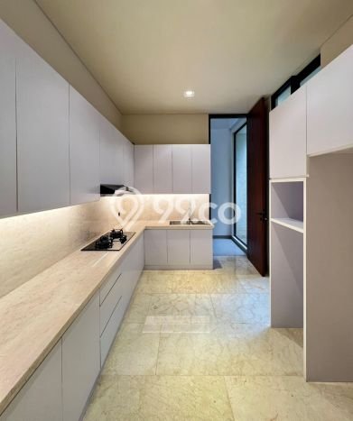Rumah Luxury Modern Tanpa Renovasi di Kemang Jakarta Selatan Rumah Luxury Modern Tanpa Renovasi di Kemang Jakarta Selatan