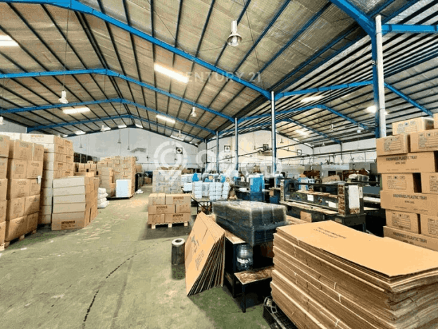 Gudang di Lippo Cikarang, Luas 1936m2m², Area Komersial, Posisi Strategis Gudang di Lippo Cikarang, Luas 1936m2m², Area Komersial, Posisi Strategis