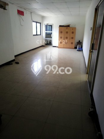 Disewakan Gudang di Kawasan Ramai Jababeka Luas 1m2 Disewakan Gudang di Kawasan Ramai Jababeka Luas 1m2