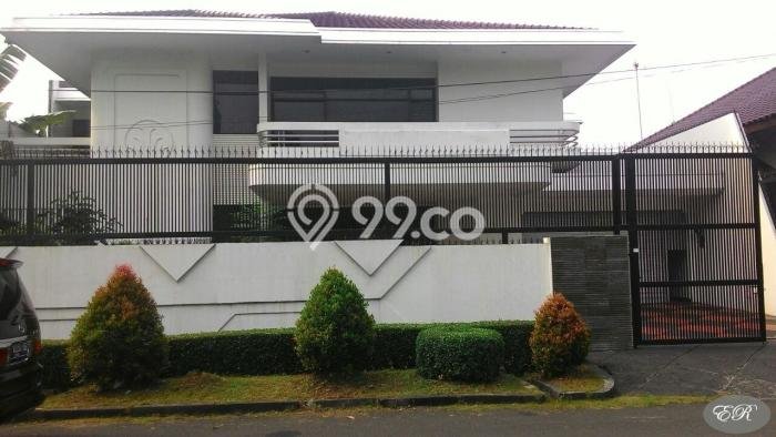 Rumah Asri 5 Kamar Lokasi Sejuk di Kuningan, Jakarta Selatan Rumah Asri 5 Kamar Lokasi Sejuk di Kuningan, Jakarta Selatan