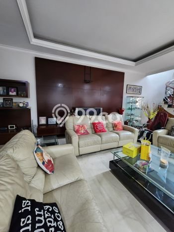 Siap Huni Rumah Mewah 5 Kamar di Kelapa Gading Dekat ke Mana Pun Siap Huni Rumah Mewah 5 Kamar di Kelapa Gading Dekat ke Mana Pun