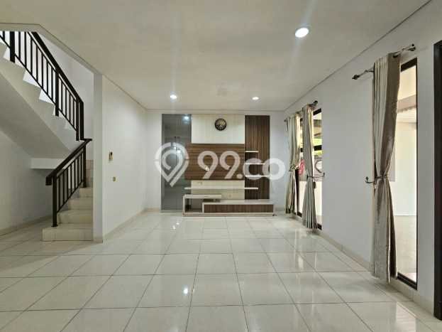 Rumah Minimalis 3 KT di BSD City Tangerang Semi Furnished Rumah Minimalis 3 KT di BSD City Tangerang Semi Furnished