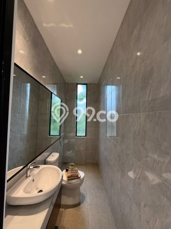 Rumah Modern Cantik 3 KT Siap Huni di BSD Rumah Modern Cantik 3 KT Siap Huni di BSD