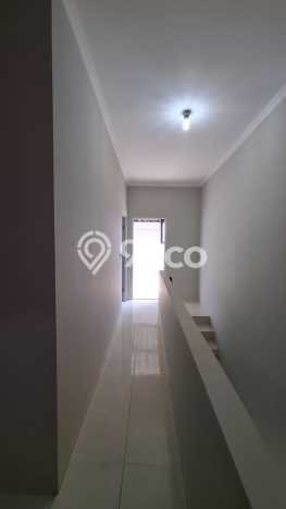 LOKASI STRATEGIS! Ruko Kawasan Jelupang, Luas 120m², Kawasan Ramai, Siap Operasional LOKASI STRATEGIS! Ruko Kawasan Jelupang, Luas 120m², Kawasan Ramai, Siap Operasional