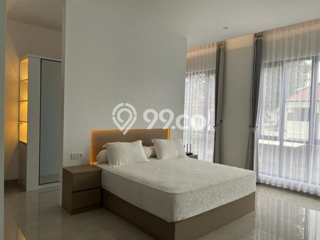 Dijual Rumah Mewah Megah Dengan View Cantik di Alam Sutera, Tangerang Dijual Rumah Mewah Megah Dengan View Cantik di Alam Sutera, Tangerang