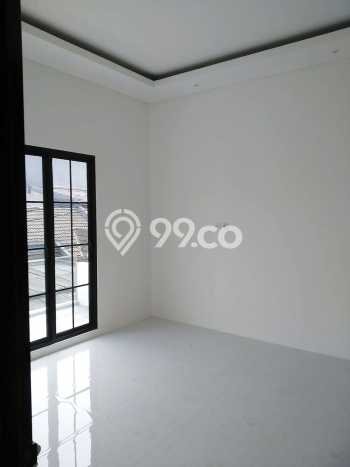 Dijual Hunian Rumah Terawat 3 KT di BSD Nusaloka, Tangerang Dijual Hunian Rumah Terawat 3 KT di BSD Nusaloka, Tangerang