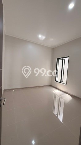 Jual Rumah Strategis Bagus Punya 4 KT di Serpong Utara Tangerang Selatan SHM Jual Rumah Strategis Bagus Punya 4 KT di Serpong Utara Tangerang Selatan SHM